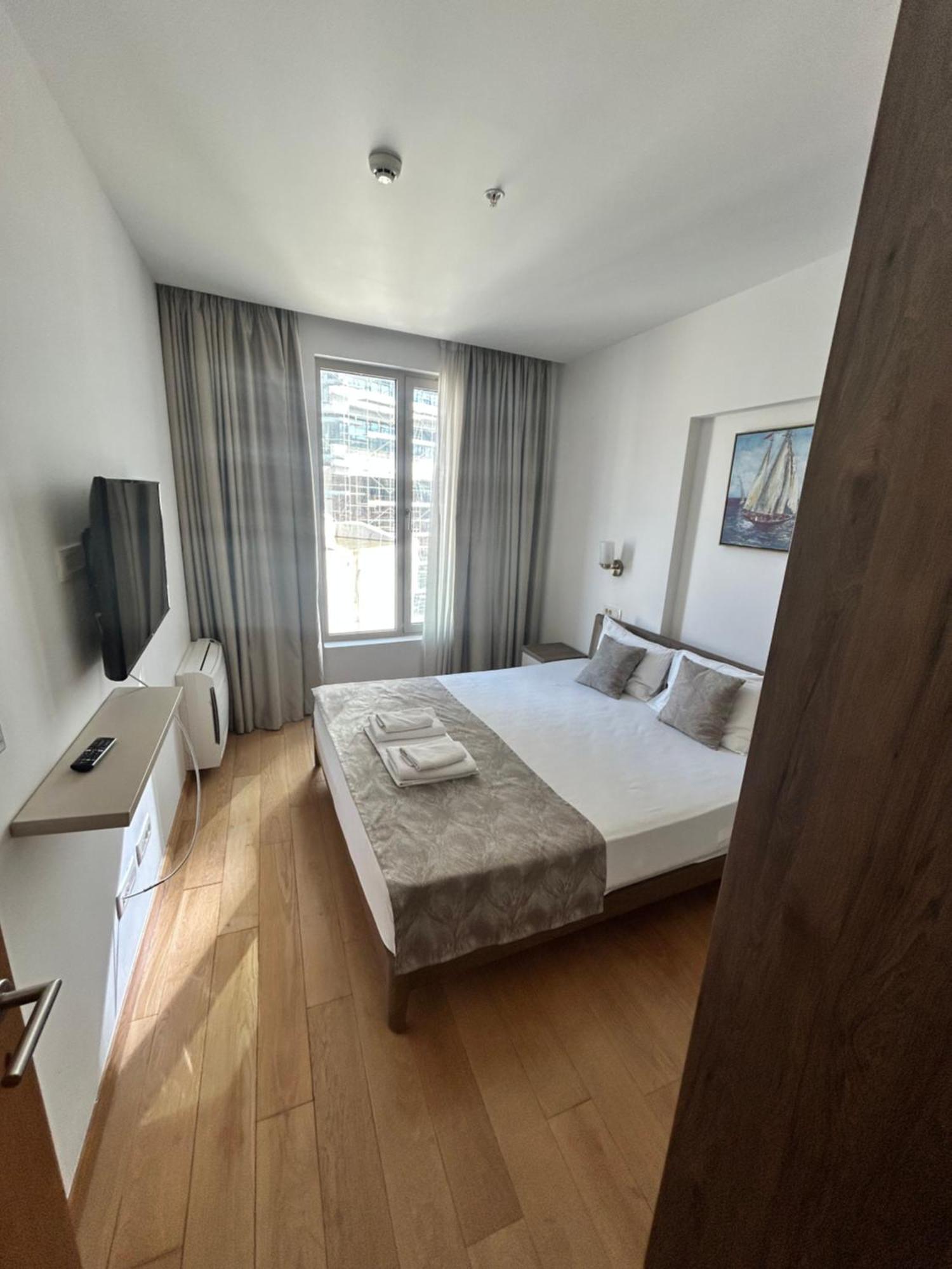 Apartments Krug Budva Exteriör bild