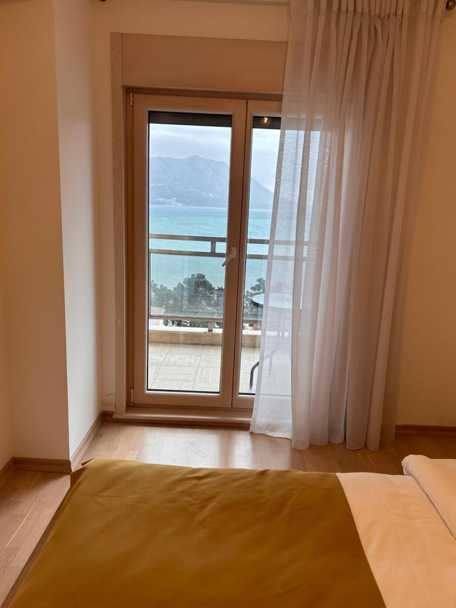Apartments Krug Budva Exteriör bild