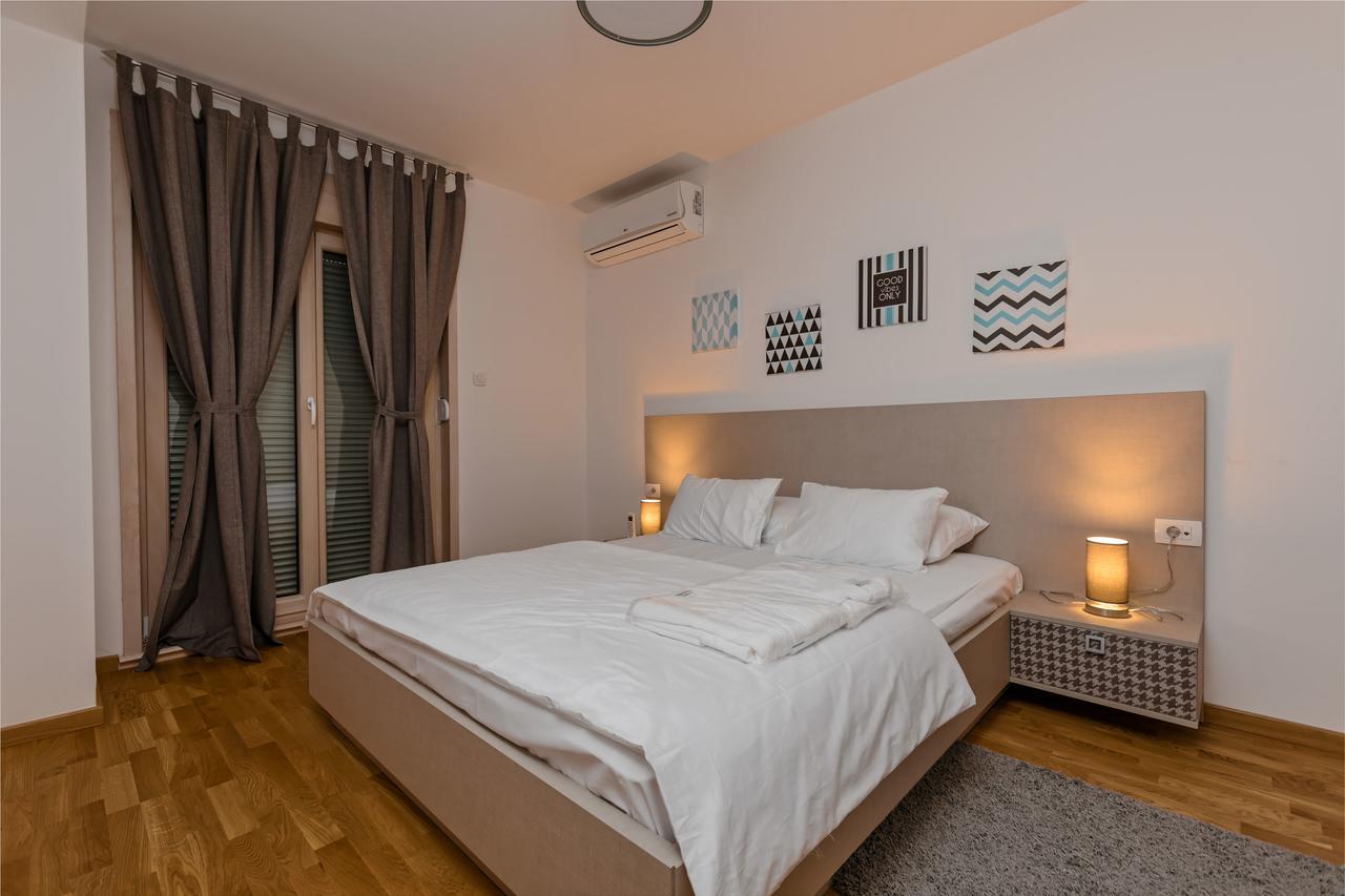 Apartments Krug Budva Exteriör bild
