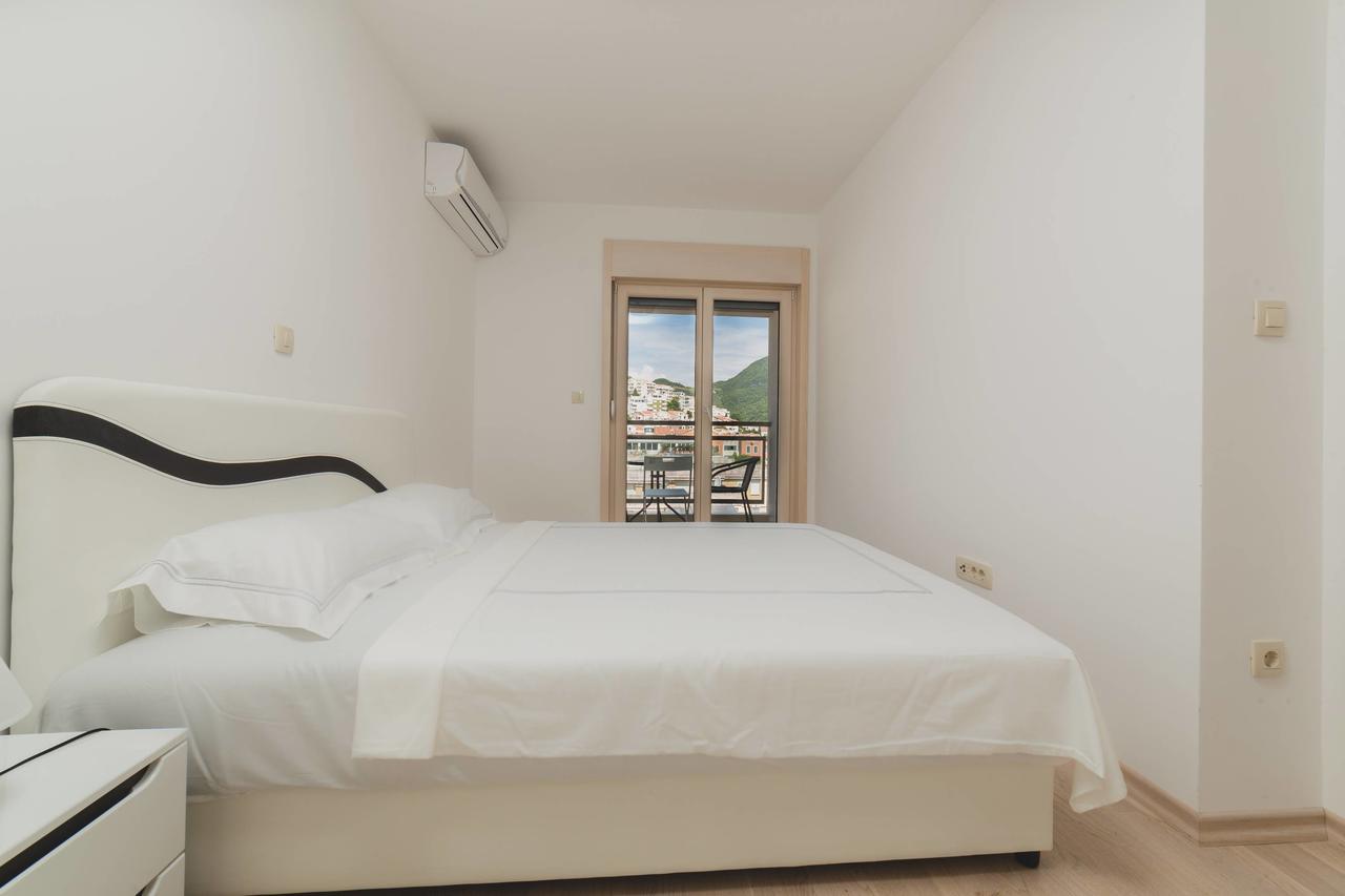 Apartments Krug Budva Exteriör bild